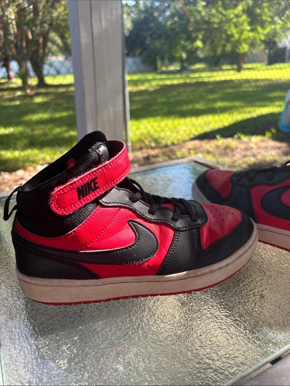 Nike Court Borough Mid 2 kids’ high-tops Size 3Y